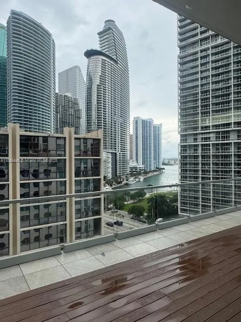 500 Brickell Ave, #1502