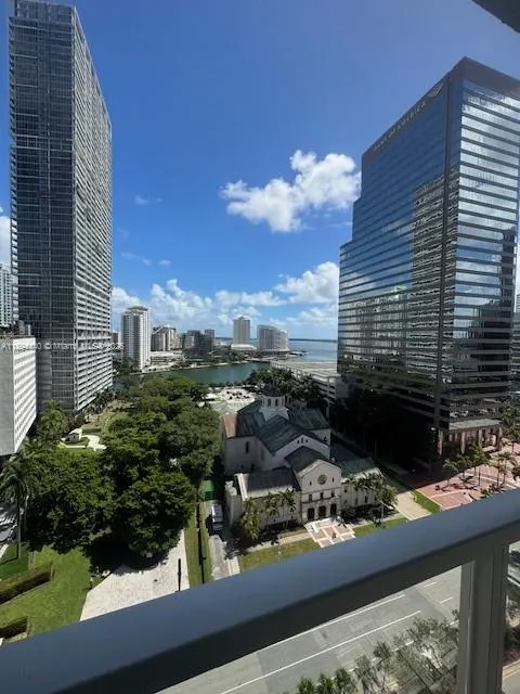 500 Brickell Ave, #1502