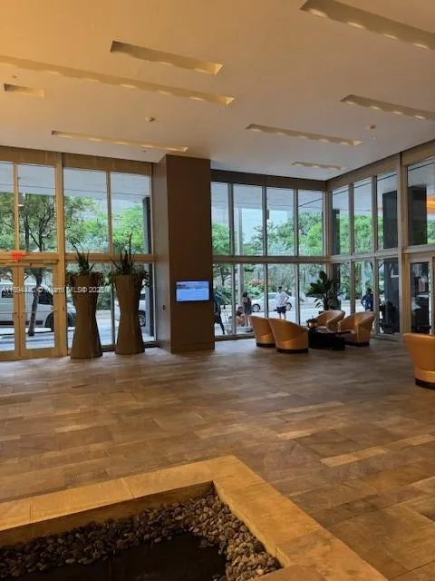 500 Brickell Ave, #1502
