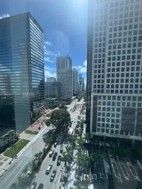 500 Brickell Ave, #1502