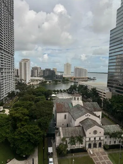 500 Brickell Ave, #1502