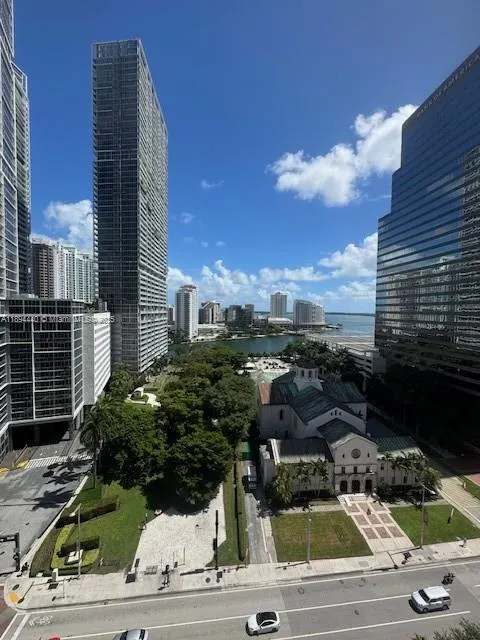 500 Brickell Ave, #1502