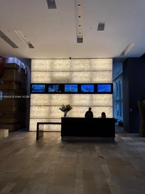 500 Brickell Ave, #1502