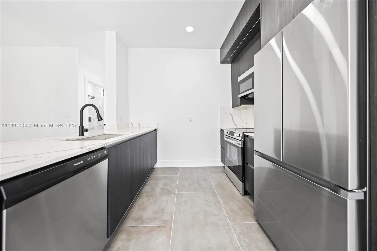 526 SW 2nd St, #1