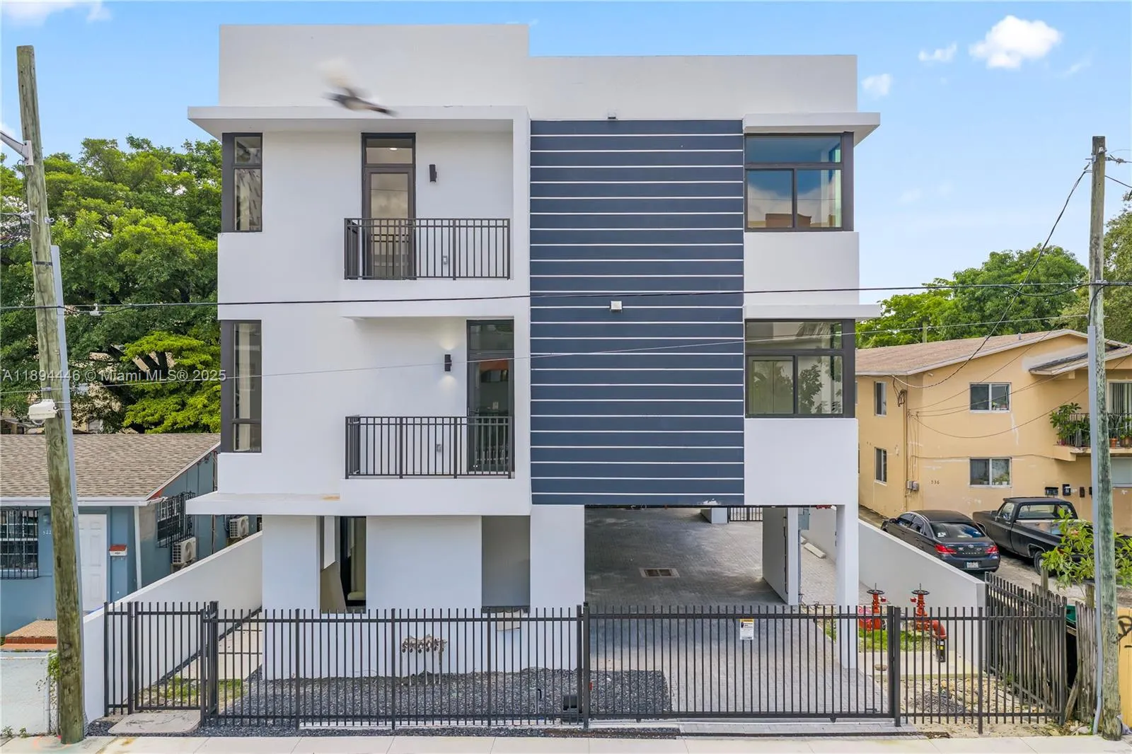 526 SW 2nd St, #1