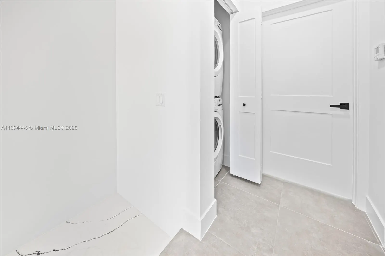 526 SW 2nd St, #1