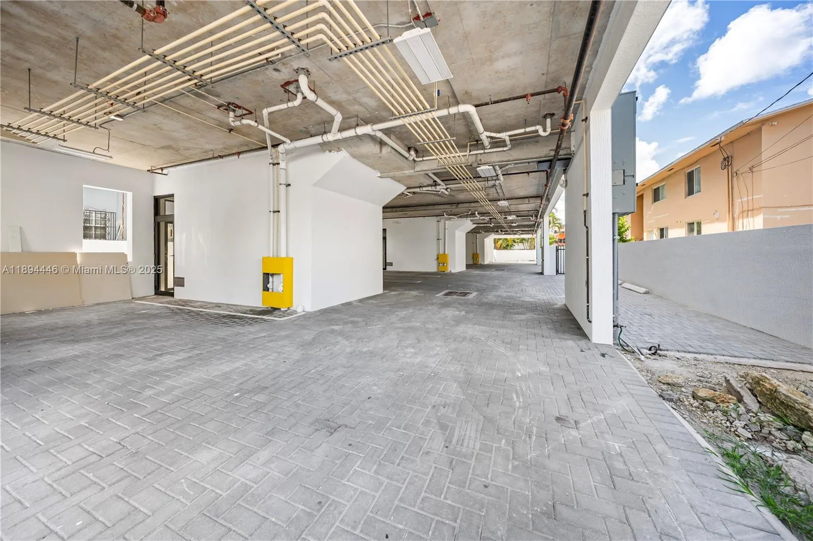 526 SW 2nd St, #1