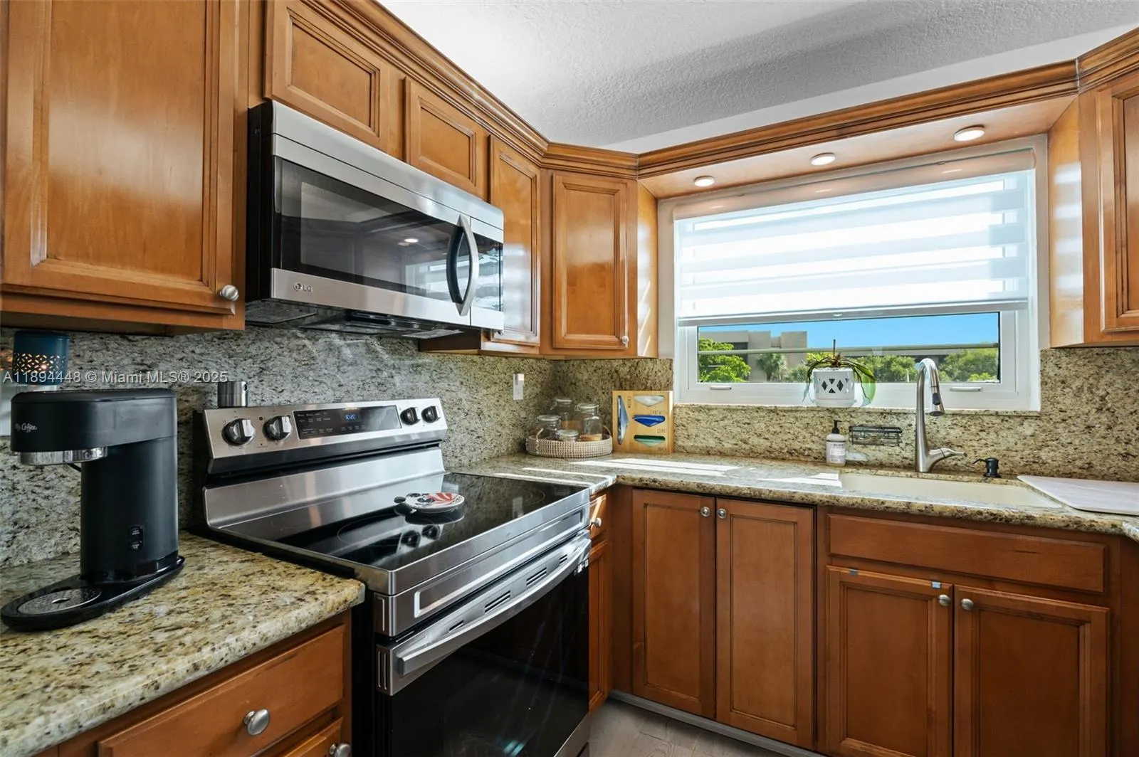 900 Colony Point Cir, #414