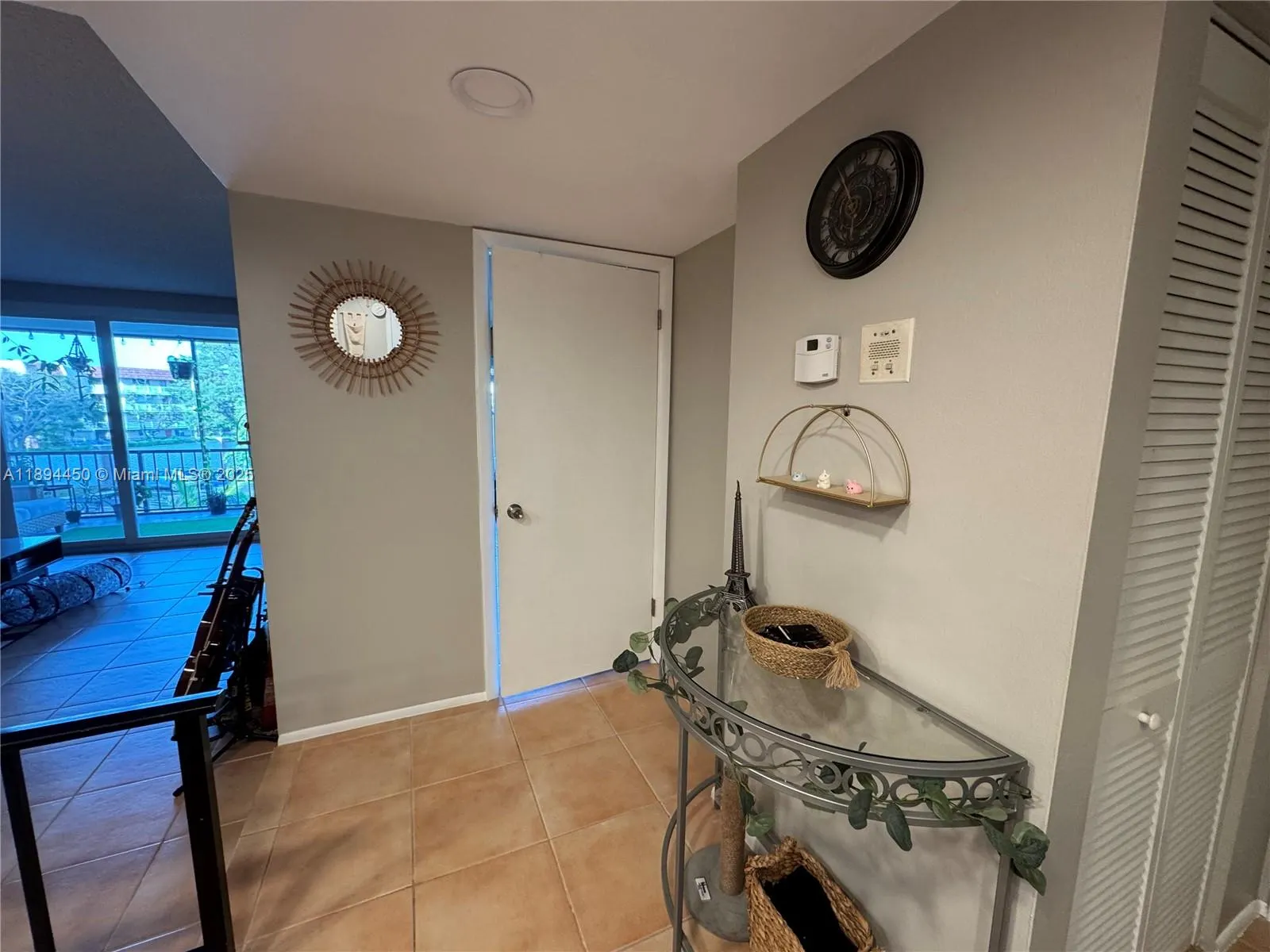 3650 Inverrary Dr, #3Y-G