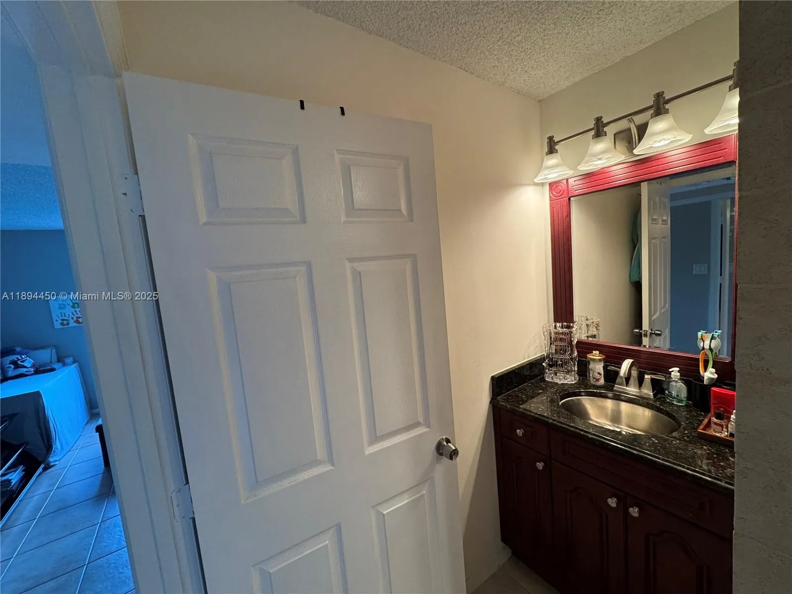 3650 Inverrary Dr, #3Y-G