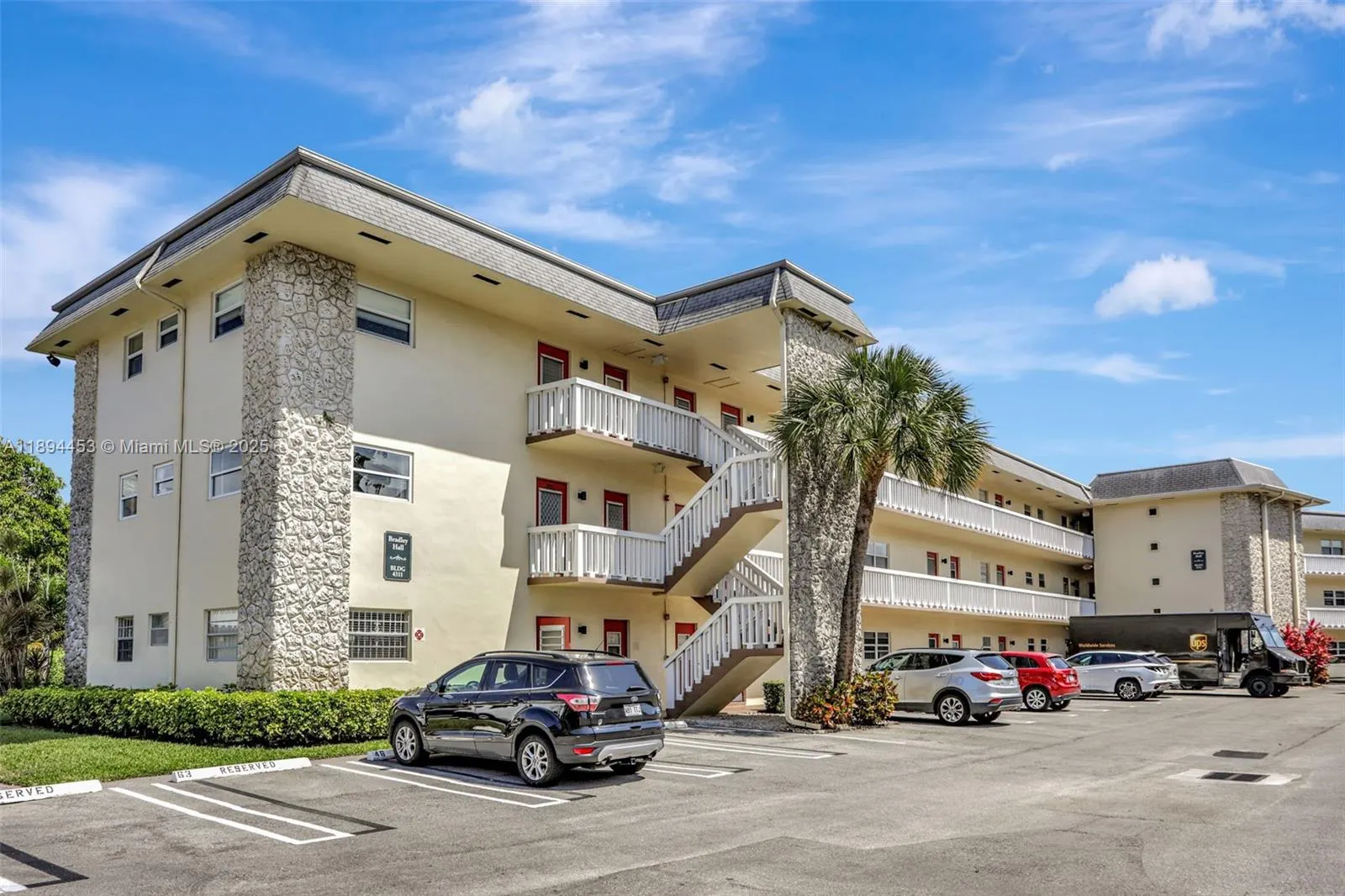 4311 NW 16th St, #B103