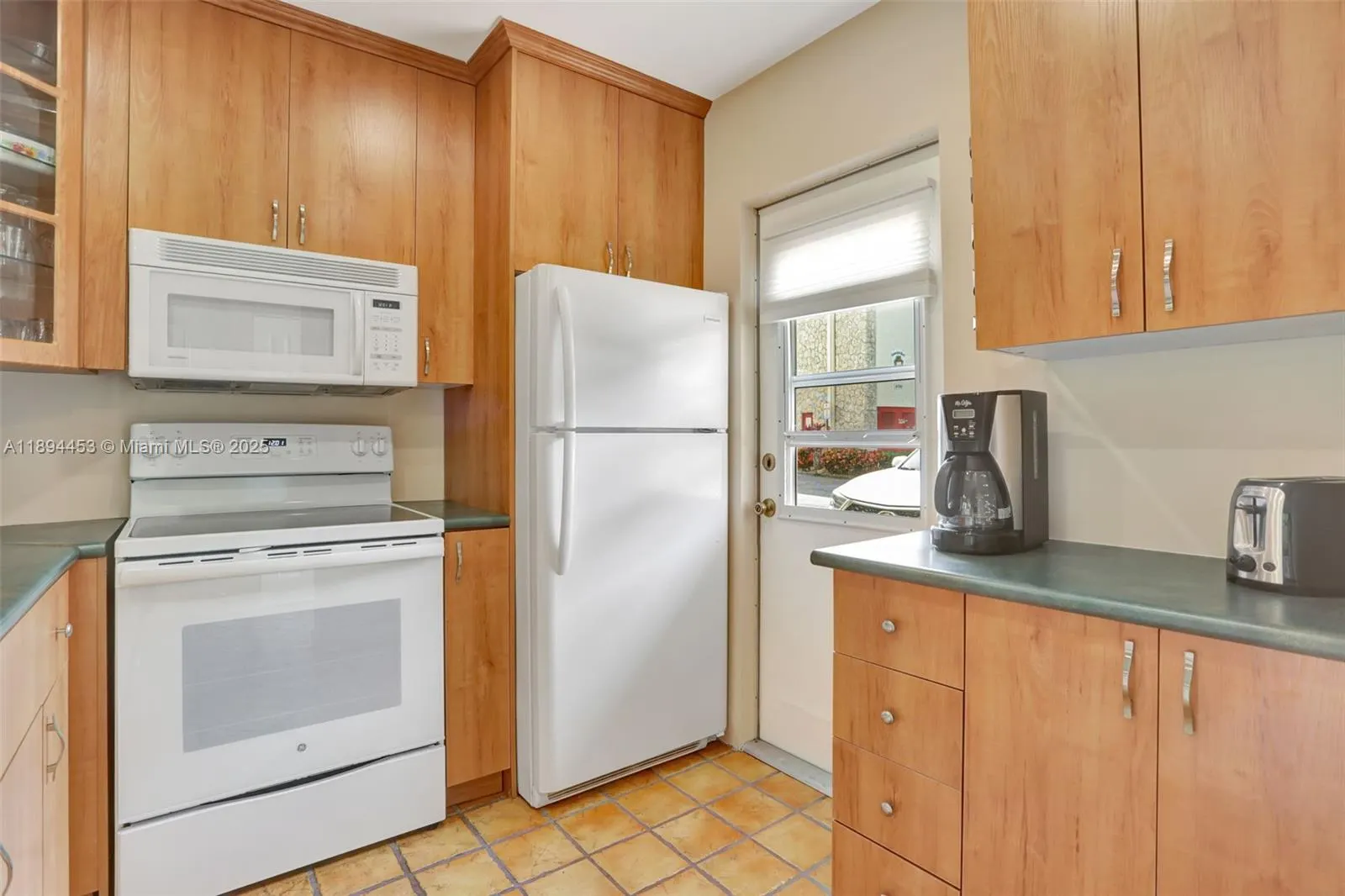 4311 NW 16th St, #B103