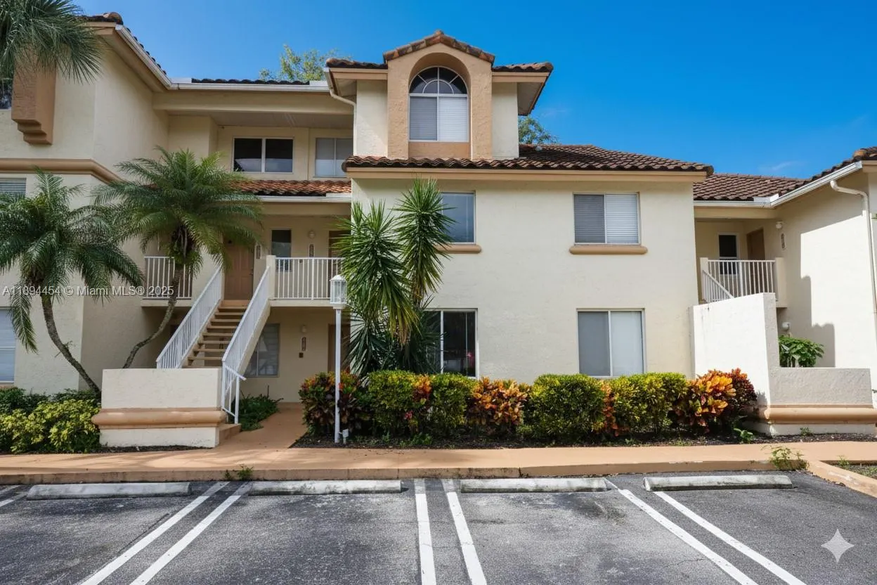 7106 Glenmoor Dr, #7106