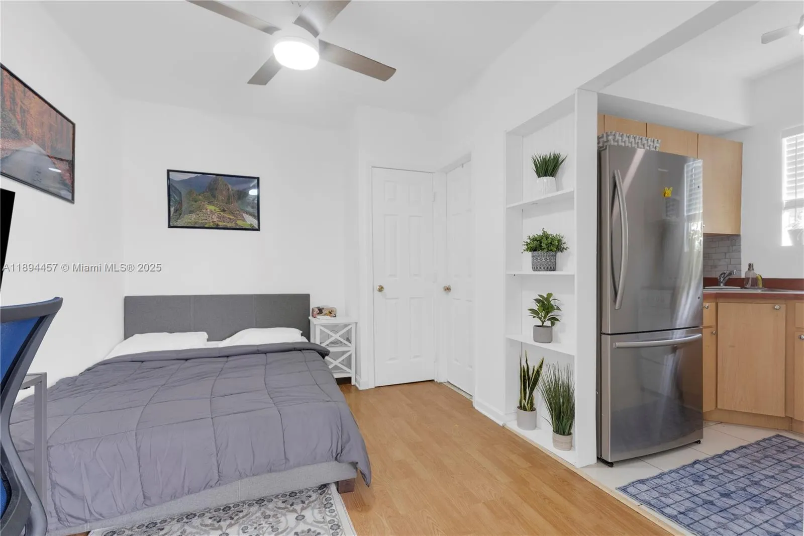 1027 S Euclid Ave, #12