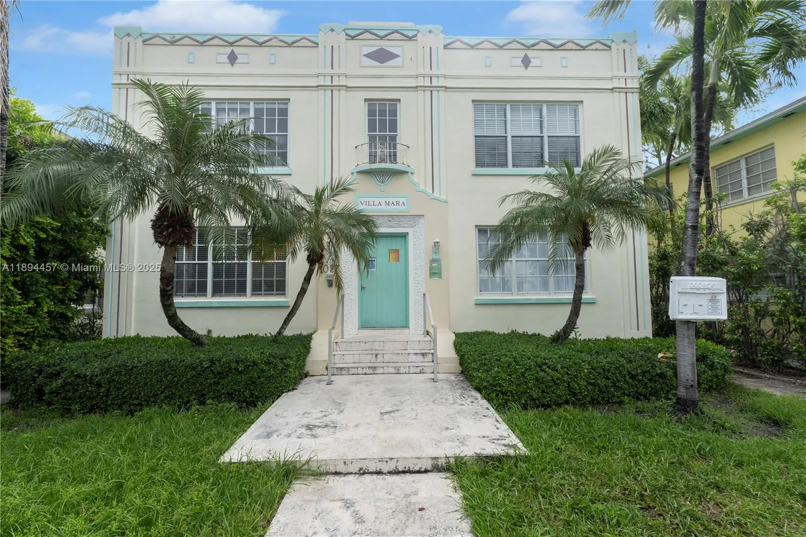 1027 S Euclid Ave, #12