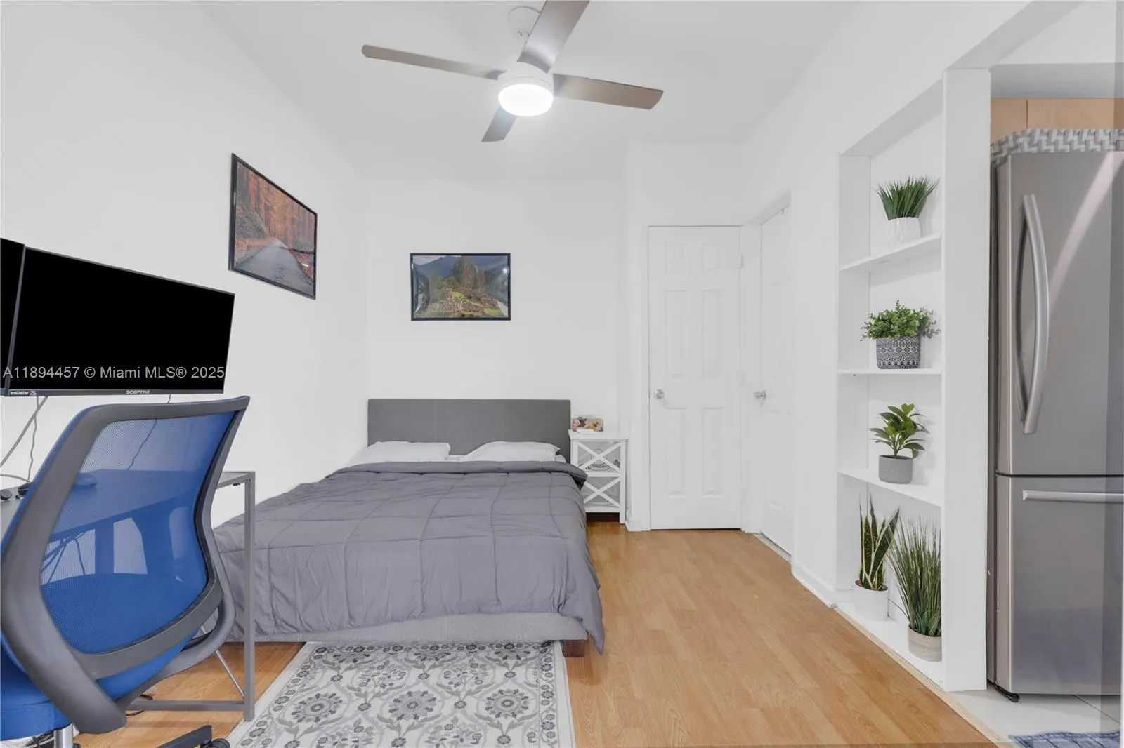 1027 S Euclid Ave, #12