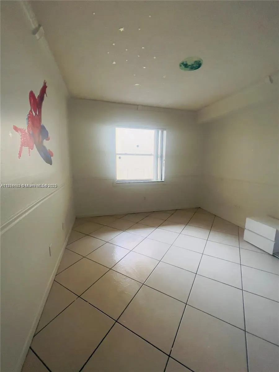 1750 W 46th St, #435