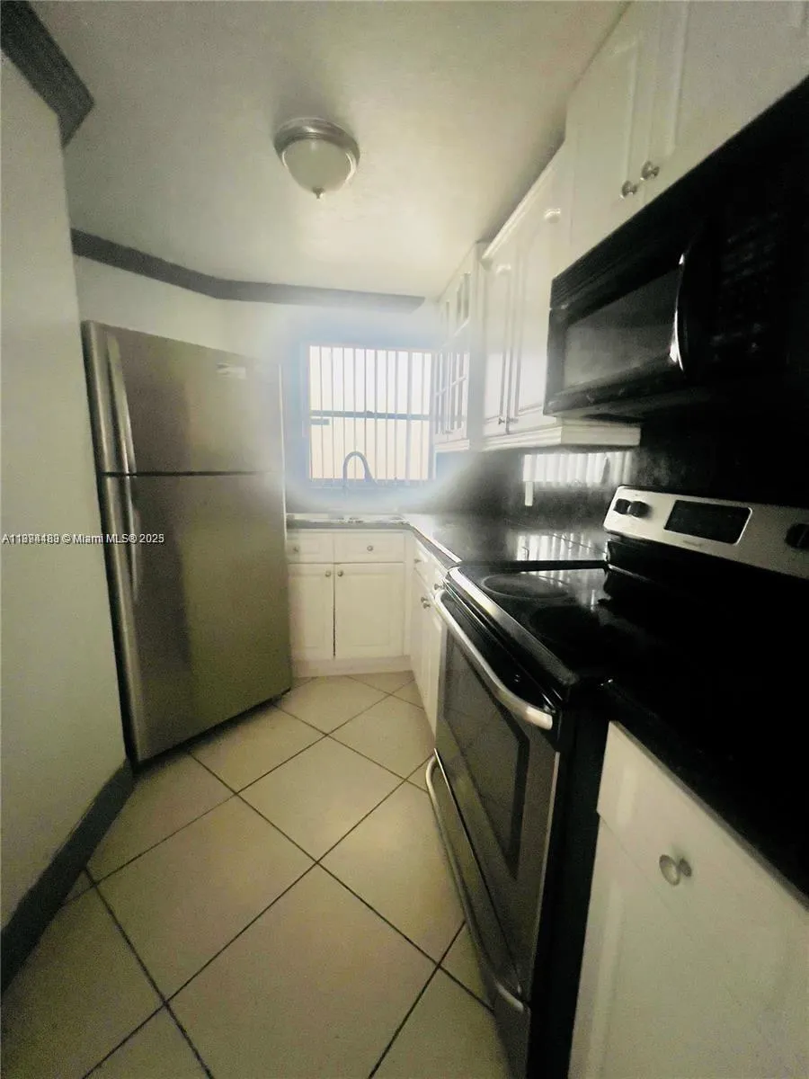 1750 W 46th St, #435
