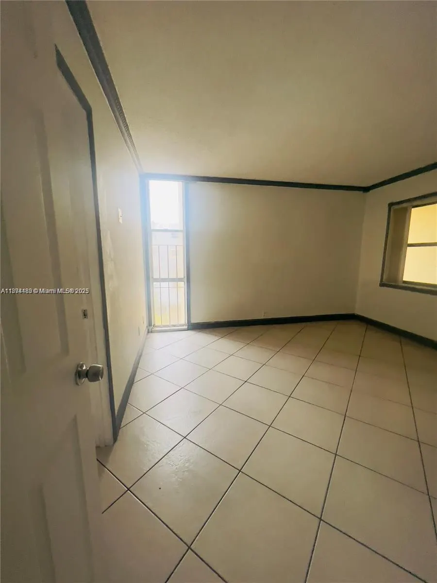 1750 W 46th St, #435