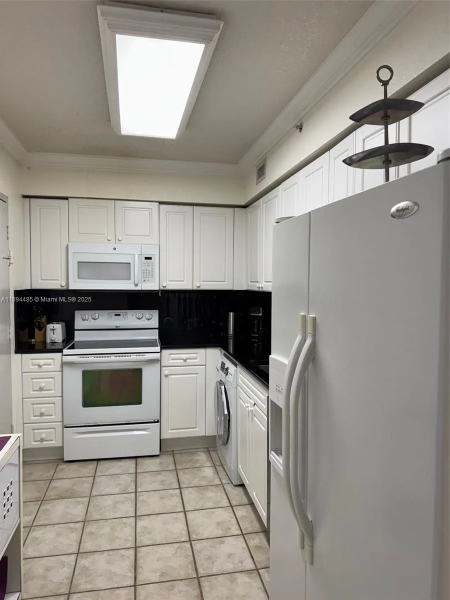 2501 S Ocean Dr, #328
