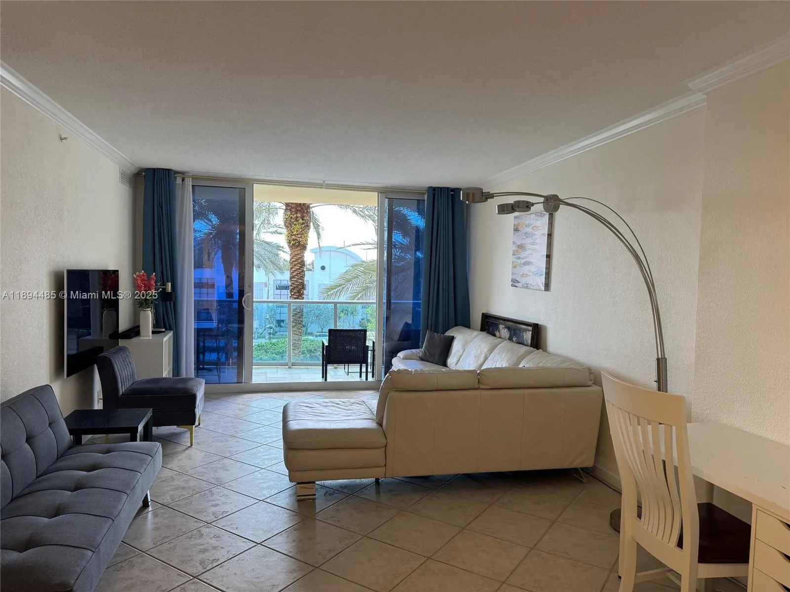 2501 S Ocean Dr, #328