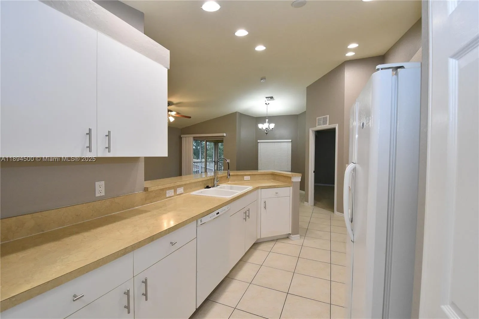 19949 Lake Vista Cir, #2