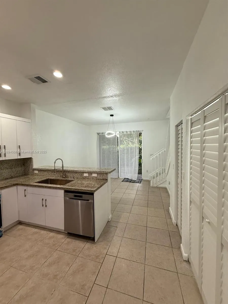 21209 NW 14th Pl, #7-20