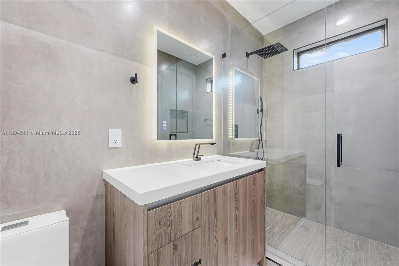 813 NE 17th Ter, #1