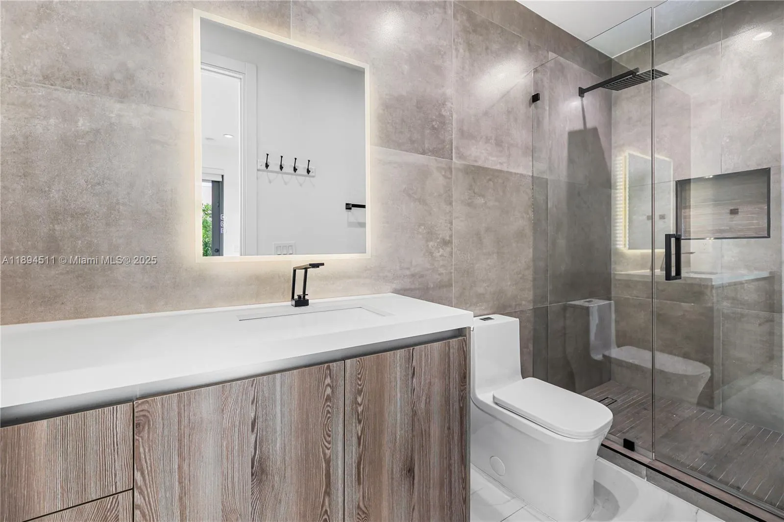 813 NE 17th Ter, #1