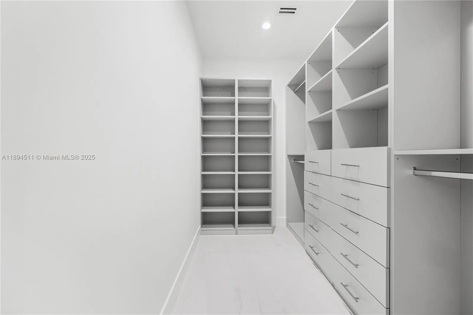 813 NE 17th Ter, #1