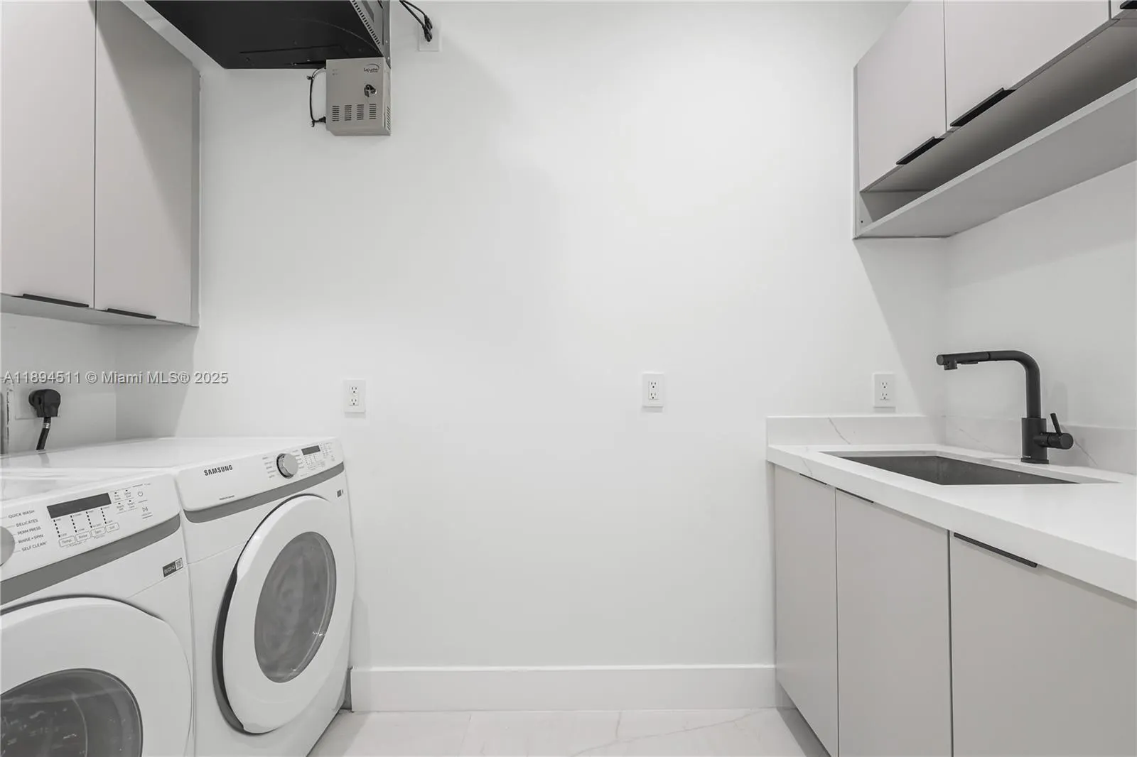 813 NE 17th Ter, #1
