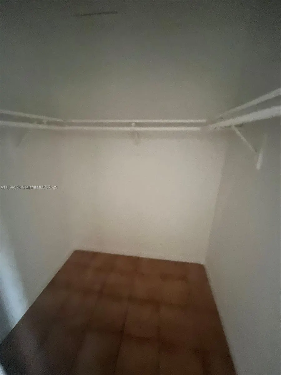 415 E 24th St, #3