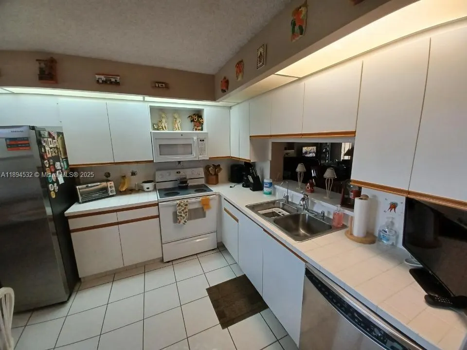 13100 SW 11th Ct, #413C