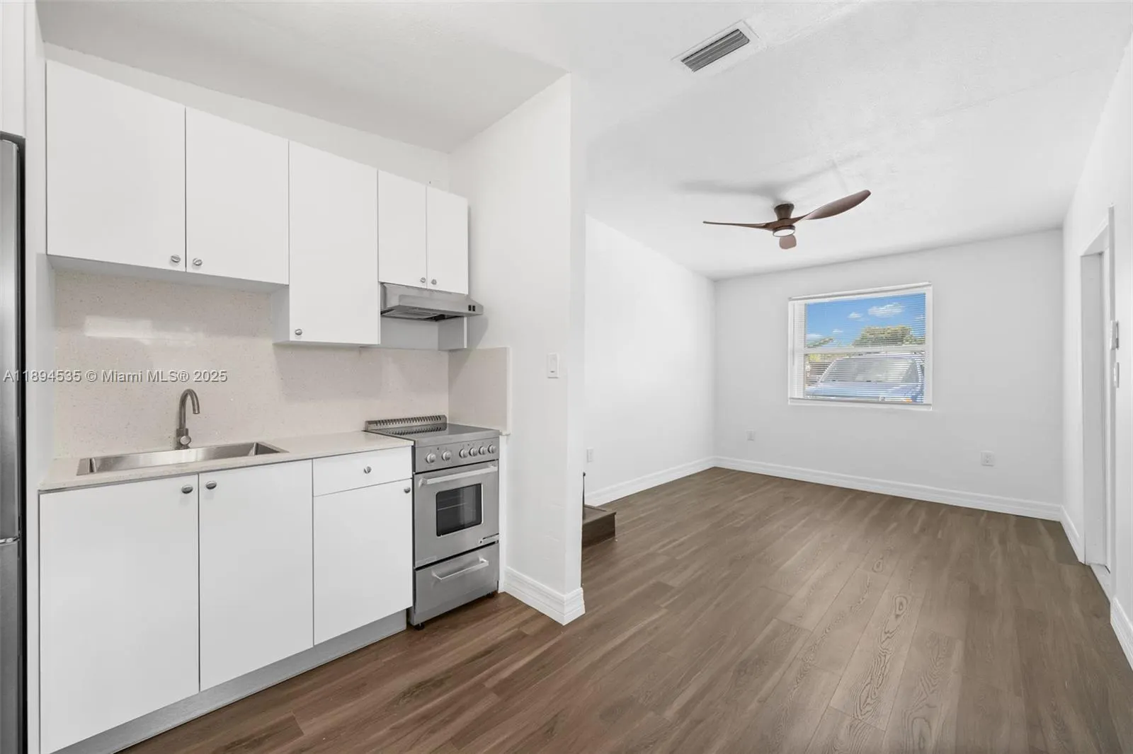 6381 SW 39th St, #-