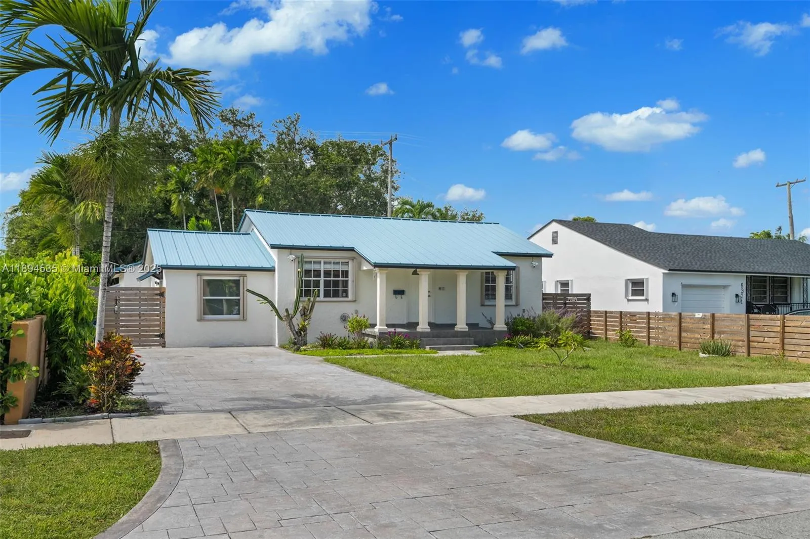 6381 SW 39th St, #-