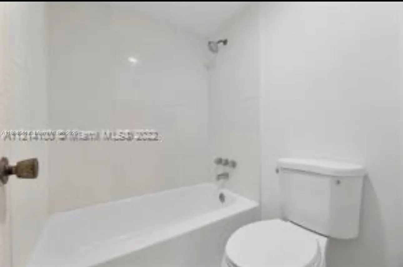 1351 NE Miami Gardens Dr, #622E
