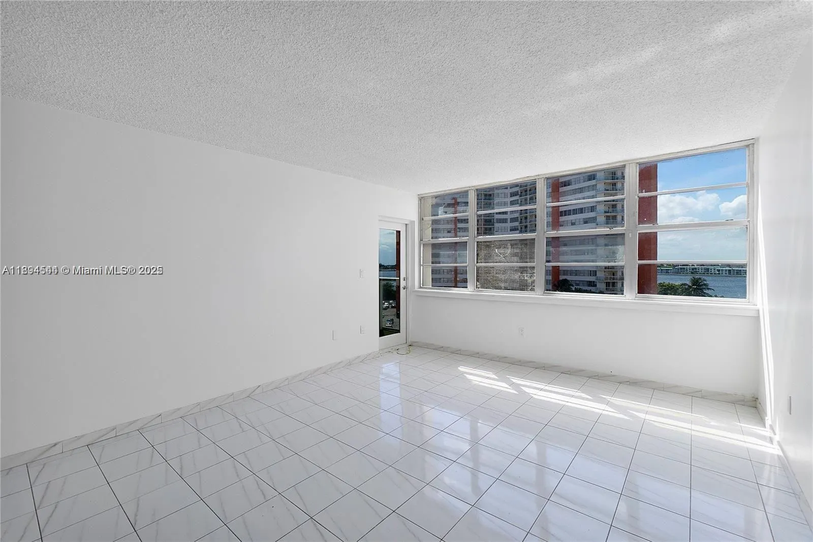 1351 NE Miami Gardens Dr, #622E