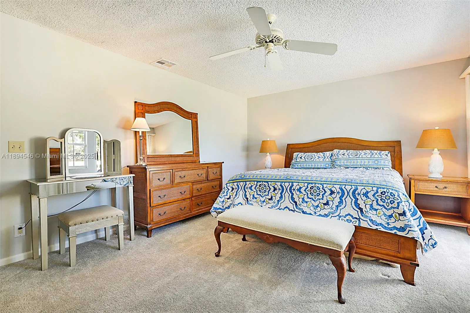 8853 SE Riverfront Ter
