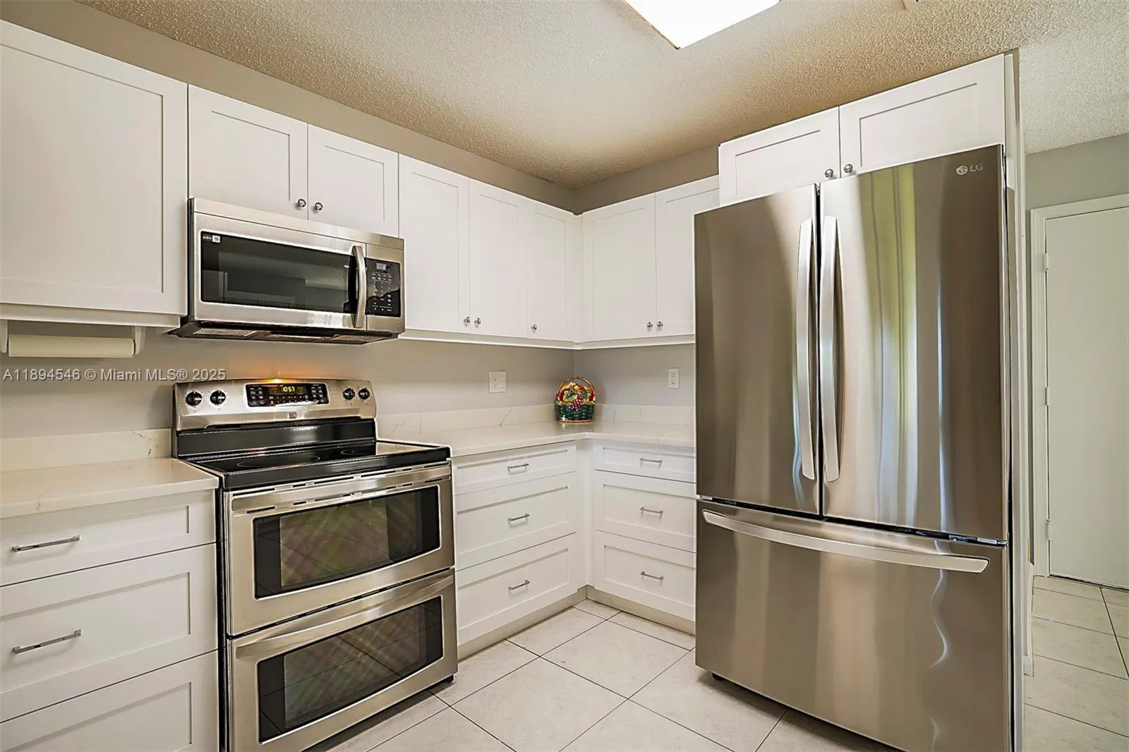 8853 SE Riverfront Ter