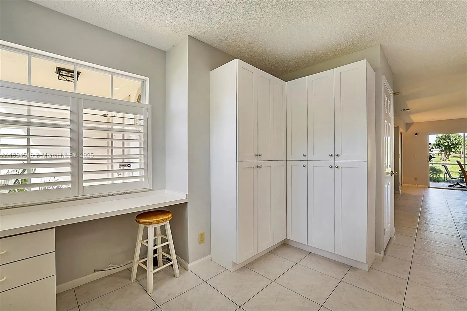 8853 SE Riverfront Ter