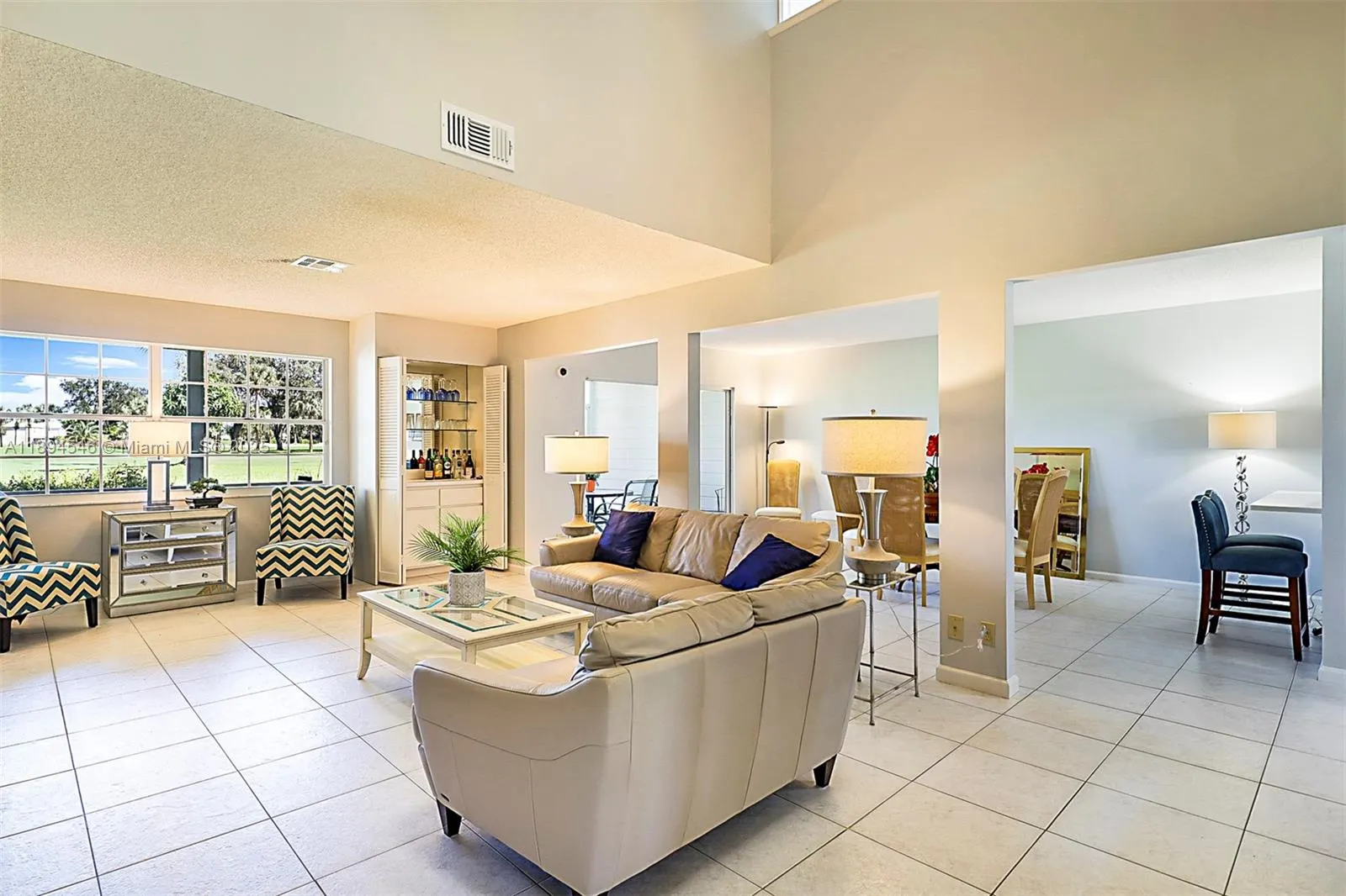 8853 SE Riverfront Ter