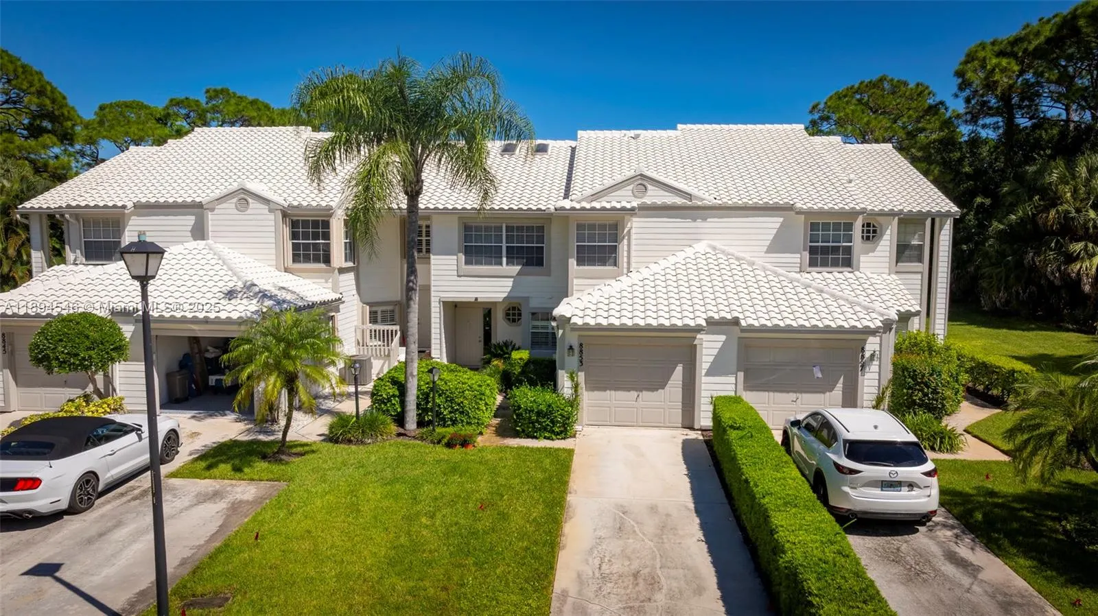 8853 SE Riverfront Ter