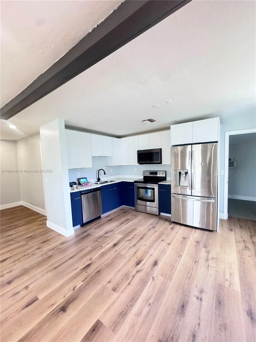 3731 SW 58th Ter