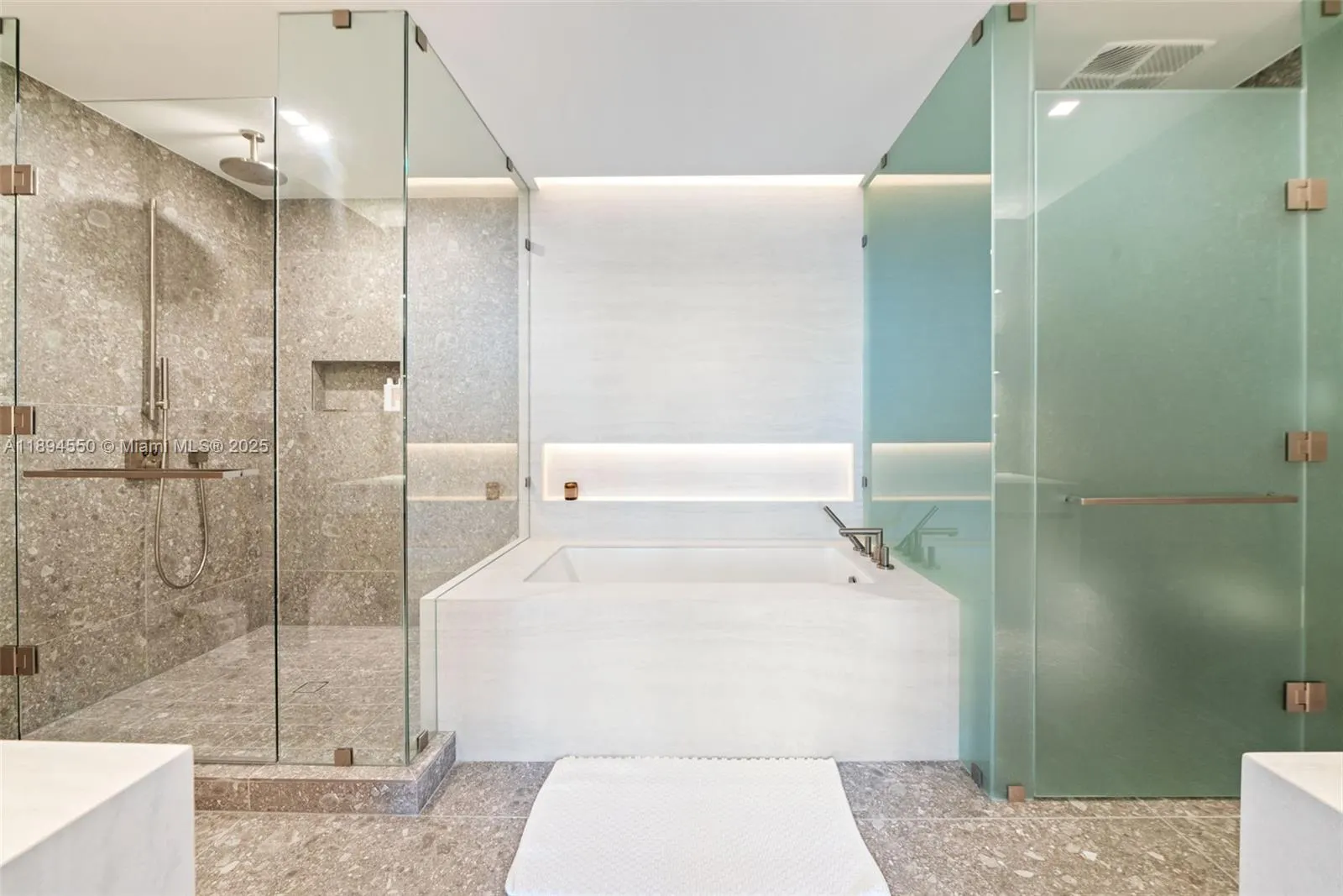 900 N Ocean Blvd, #1203