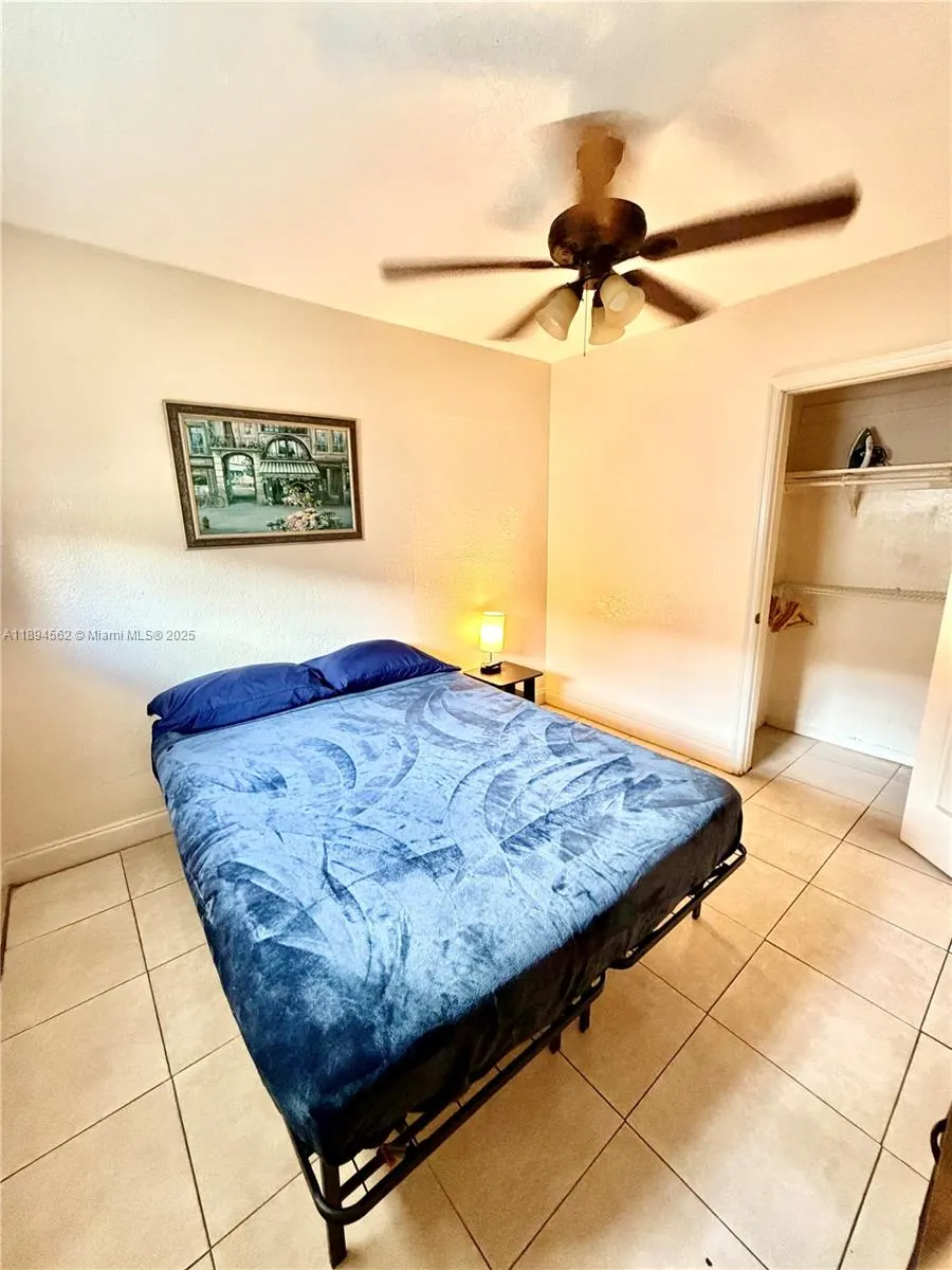 211 Stirling Rd, #1