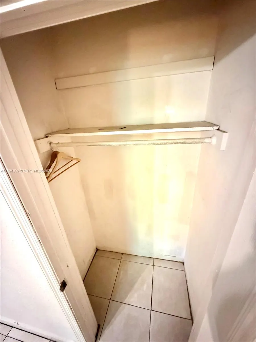 211 Stirling Rd, #1