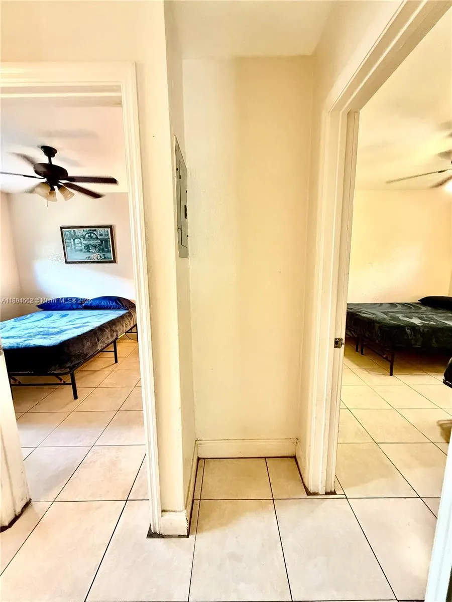 211 Stirling Rd, #1