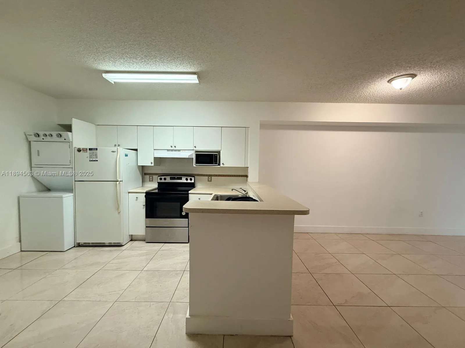 5091 NW 7th St, #1009