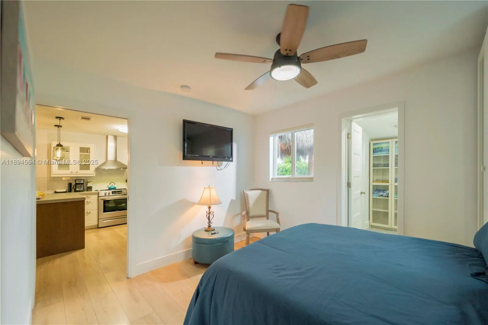 269 SE 8th Ave