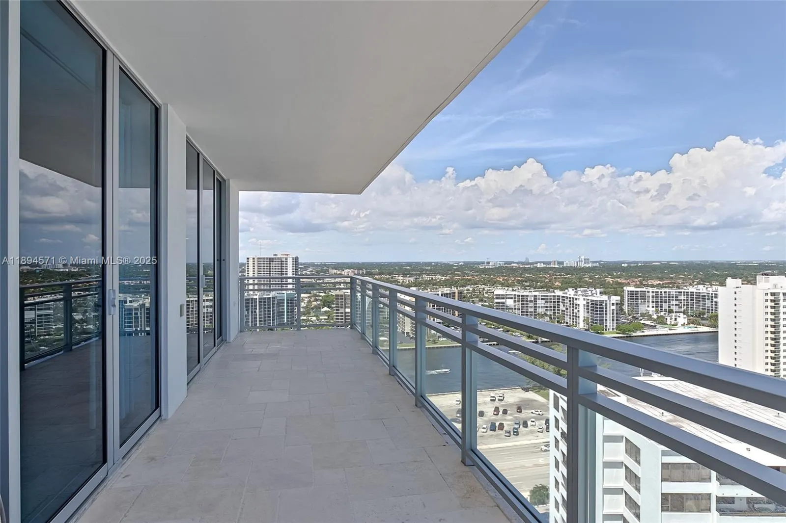 3535 S OCEAN DR, #2102